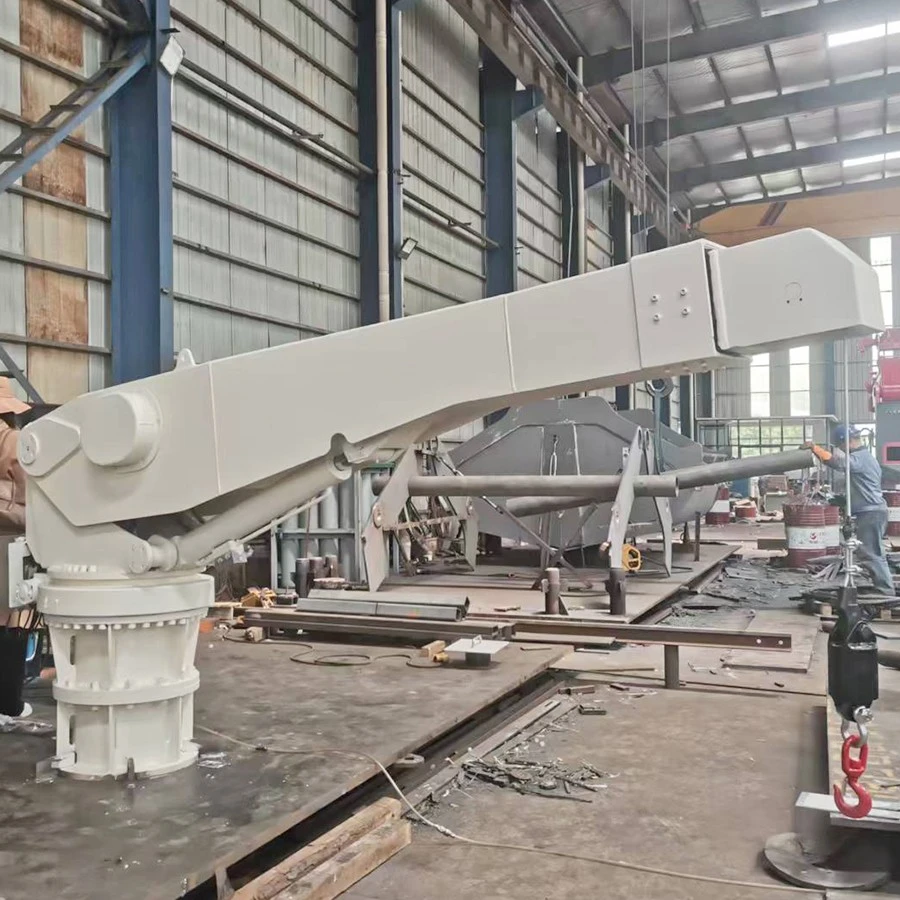 hydraulic-deck-crane-ship-loading